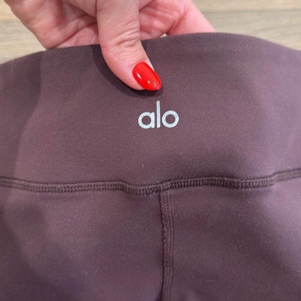 ALO YOGA Mink Brown Mid Rise Moto Active Workout Studio Barre Gym Leggings Sz M‎
